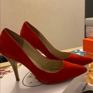Steve Madden Carmila red suede